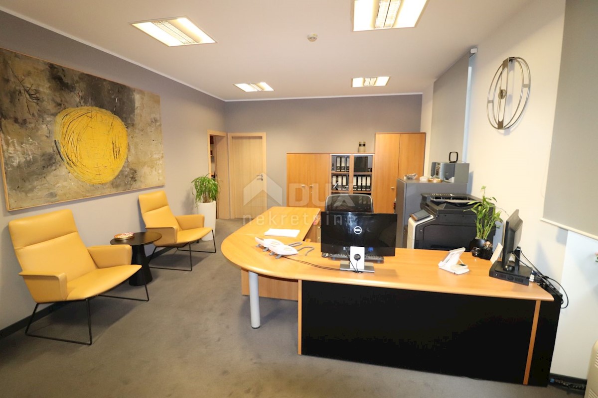 Locale commerciale Centar, Rijeka, 3.165m2