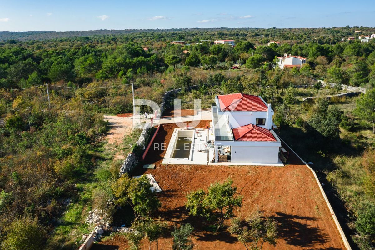 ISTRIA, RAKALJ - Una bellissima villa di lusso con vista sul mare