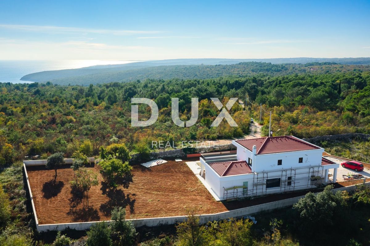 ISTRIA, RAKALJ - Una bellissima villa di lusso con vista sul mare