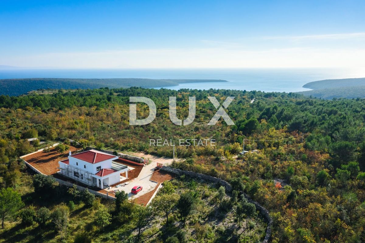 ISTRIA, RAKALJ - Una bellissima villa di lusso con vista sul mare