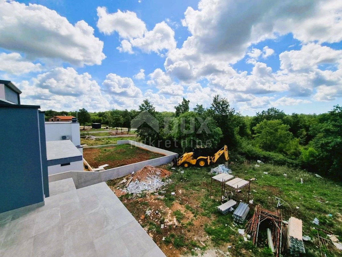 ISTRIA, PARENZO, DINTORNI - Spazioso appartamento con vista sulla natura