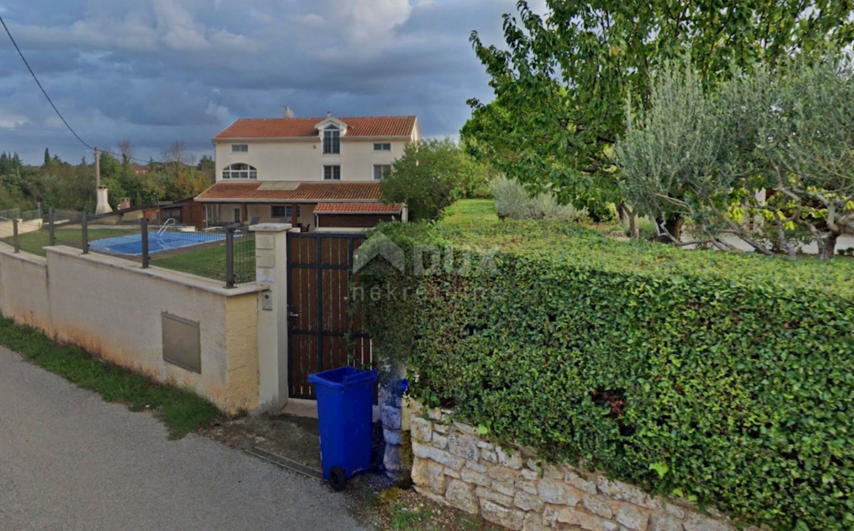 ISTRIA, ROVIGNO - Spaziosa casa con piscina