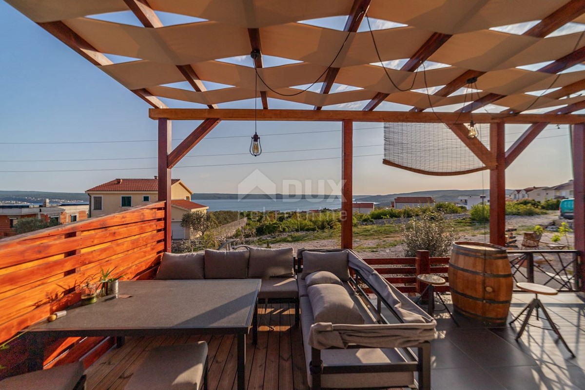 ZADAR, DINTORNI - Casa con vista mare, 3 unità abitative!