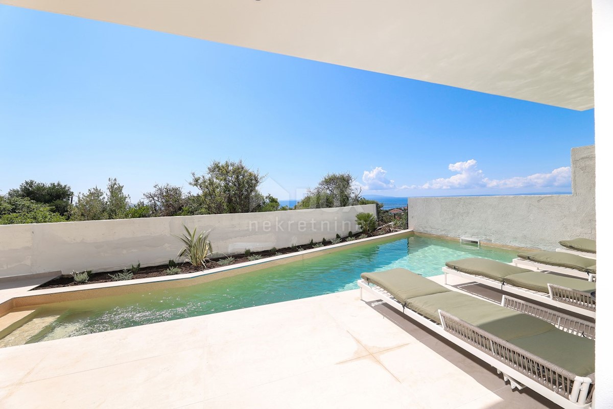 ISOLA DI PAG, JAKIŠNICA - eccezionale villa duplex moderna con piscina