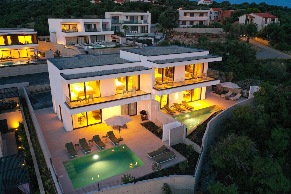 ISOLA DI PAG, JAKIŠNICA - eccezionale villa duplex moderna con piscina