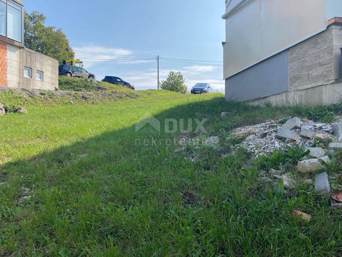 VIŠKOVO, SARŠONI, RONJGI - terreno edificabile 6802 m2 per un edificio residenziale - appartamenti - appartamenti / casa familiare / casa in affitto - vacanze con piscina!!!