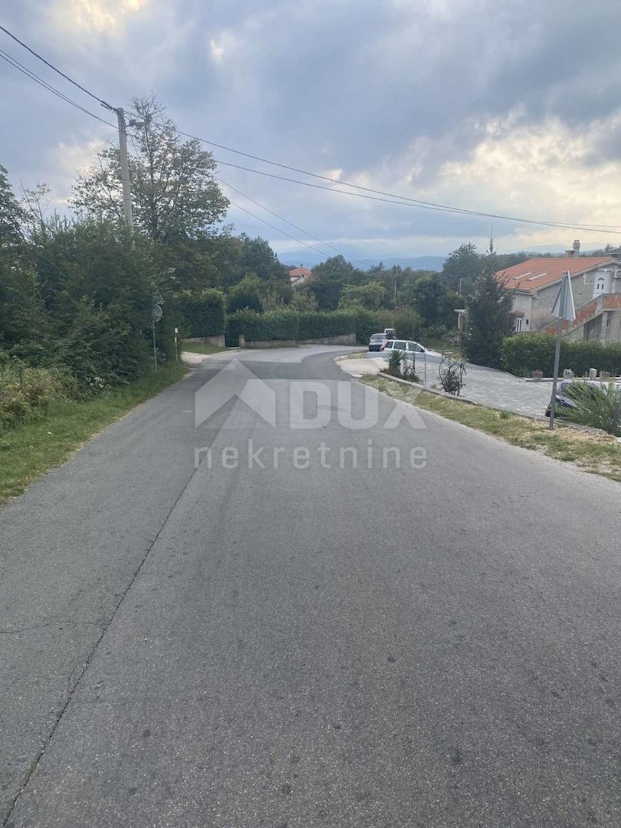 VIŠKOVO, SARŠONI, RONJGI - terreno edificabile 6802 m2 per un edificio residenziale - appartamenti - appartamenti / casa familiare / casa in affitto - vacanze con piscina!!!