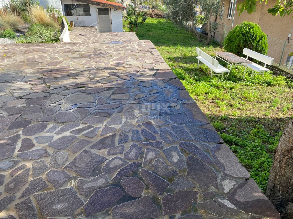 RIJEKA, CRIMEA - 2 CASE CON VISTA MARE + 2 DEPENDANCE + GIARDINO!!! TUTTO NUOVO ADATTATO!!!