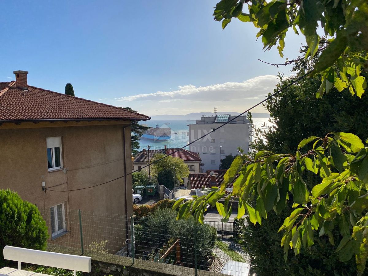 RIJEKA, CRIMEA - 2 CASE CON VISTA MARE + 2 DEPENDANCE + GIARDINO!!! TUTTO NUOVO ADATTATO!!!