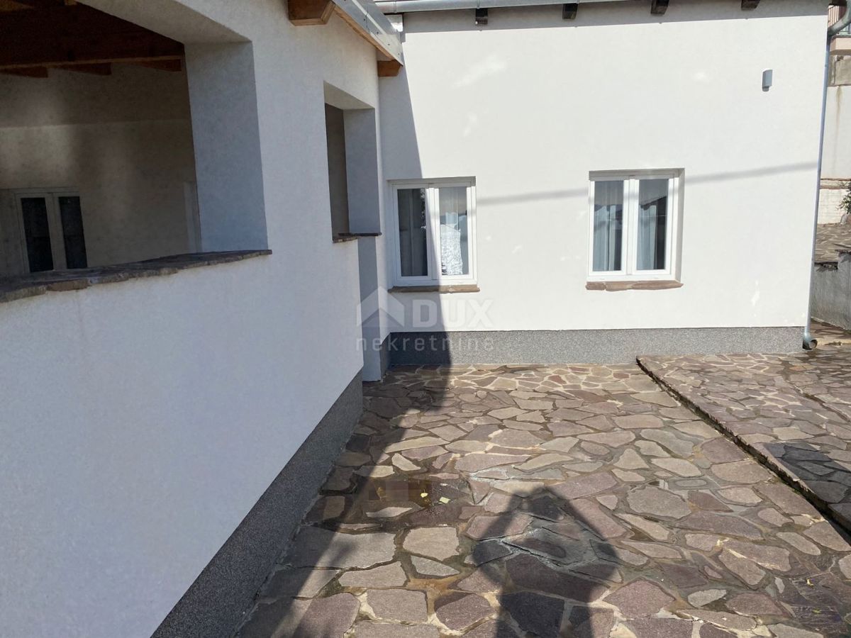 RIJEKA, CRIMEA - 2 CASE CON VISTA MARE + 2 DEPENDANCE + GIARDINO!!! TUTTO NUOVO ADATTATO!!!