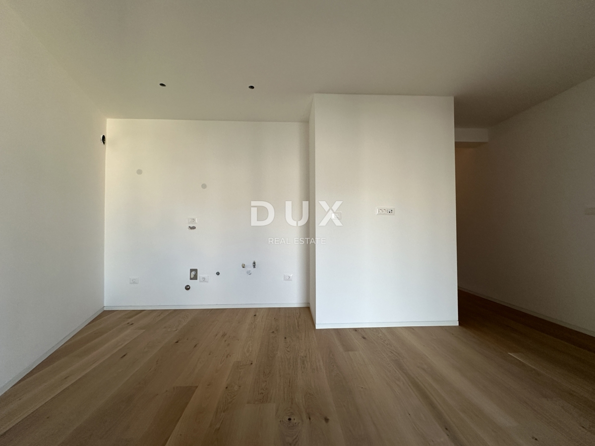 UMAGO, CENTRO - Appartamento in lussuosa costruzione nuova, prima fila al mare