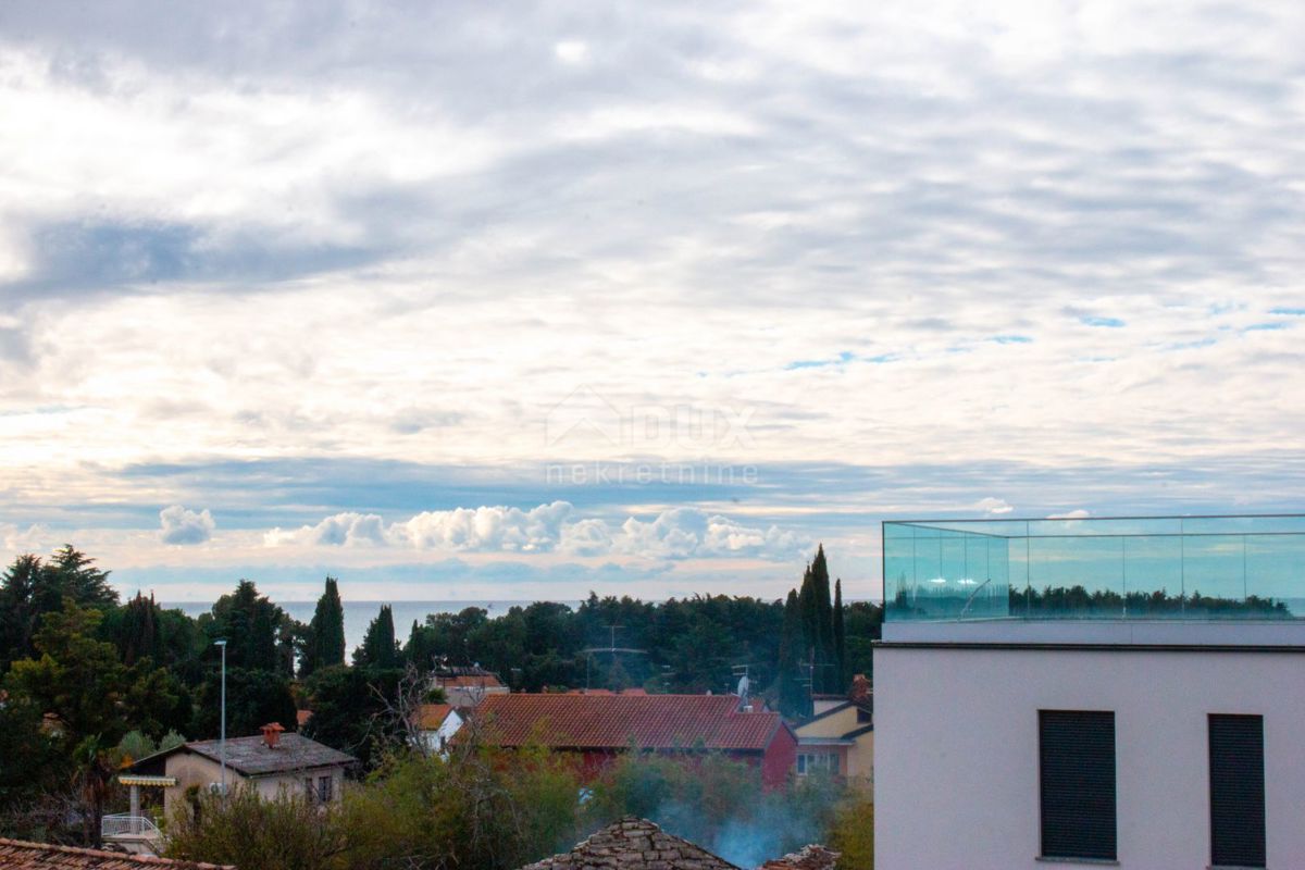 ISTRIA, NOVIGRAD - Spazioso appartamento con bellissima vista sul mare!