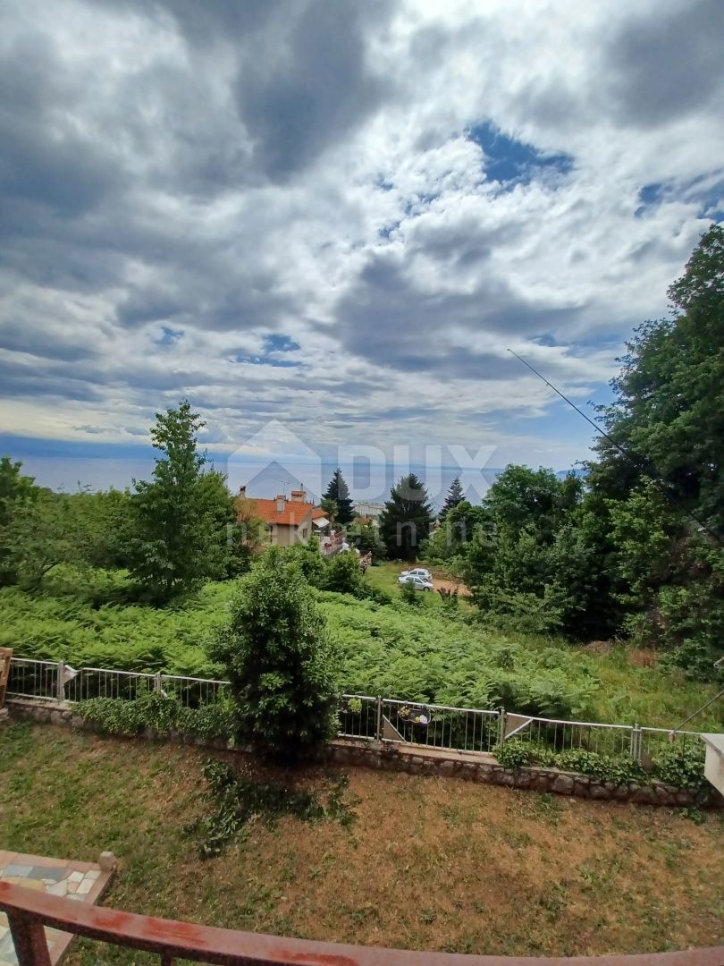 OPATIJA, LOVRAN - appartamento 121m2 DB+3S con vista mare + ambiente 600m2