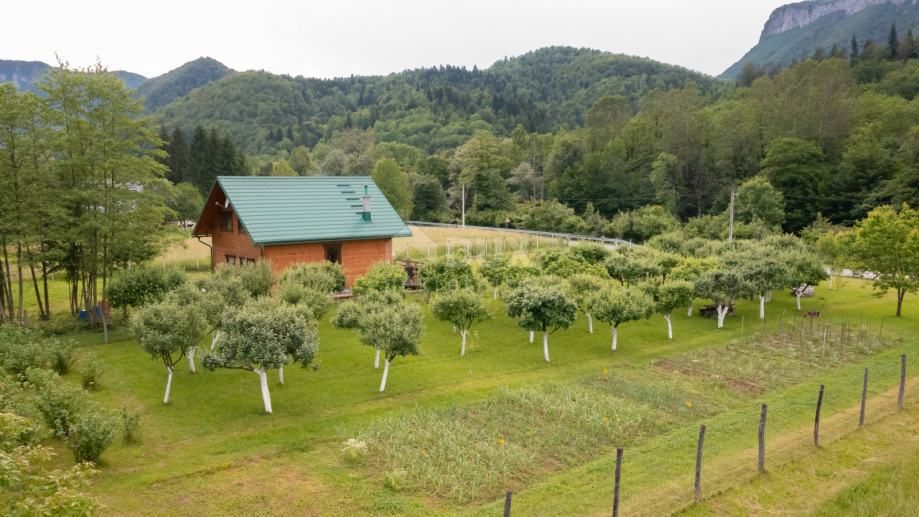 GORSKI KOTAR, BROD NA KUPI - Terreno edificabile di 1960m2!