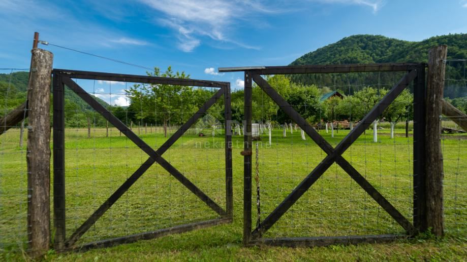 GORSKI KOTAR, BROD NA KUPI - Terreno edificabile di 1960m2!