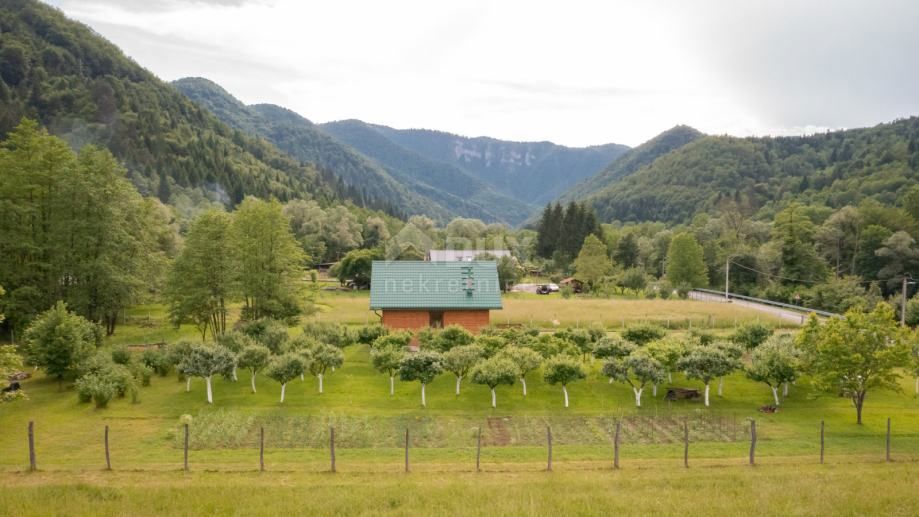 GORSKI KOTAR, BROD NA KUPI - Terreno edificabile di 1960m2!