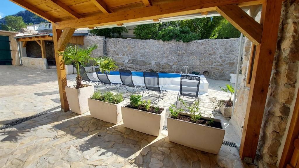 CRIKVENICA, TRIBALJ - due case vacanza con piscina