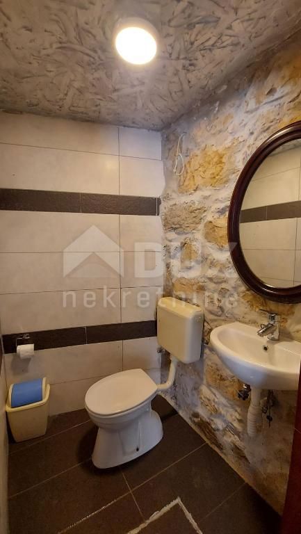 CRIKVENICA, TRIBALJ - due case vacanza con piscina