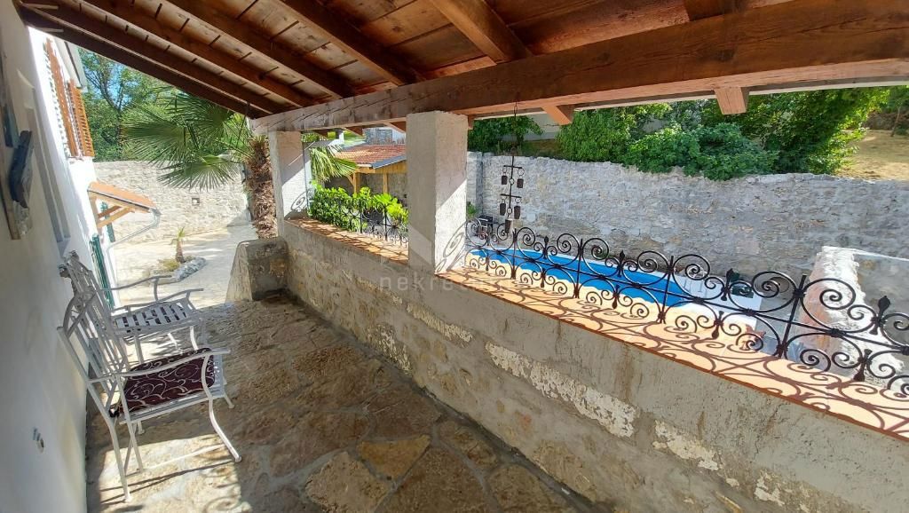 CRIKVENICA, TRIBALJ - due case vacanza con piscina