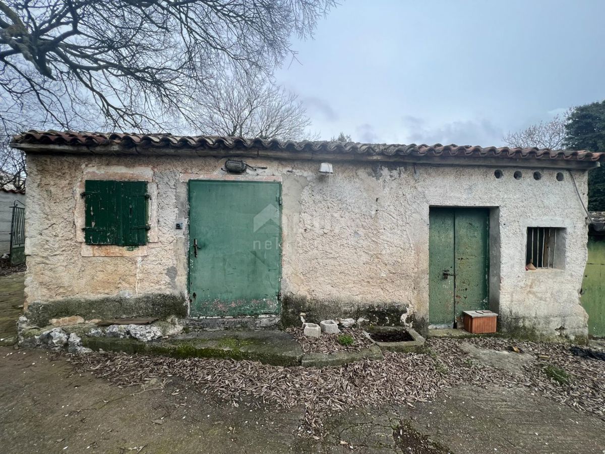 ISTRIA, VALTURA - Casa da riadattare 