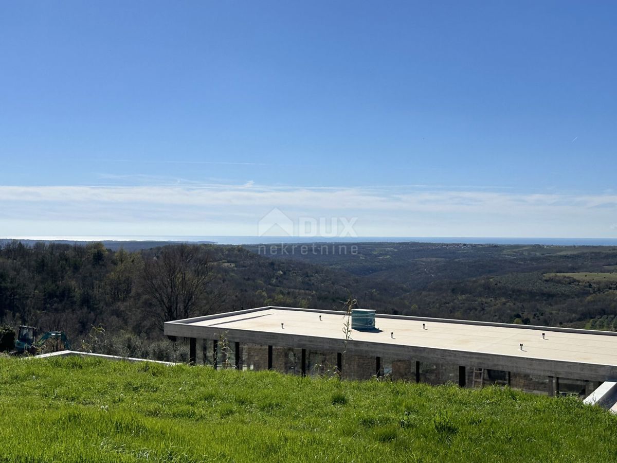 ISTRIA, BUJE - Terreno edificabile con progetto e vista aperta