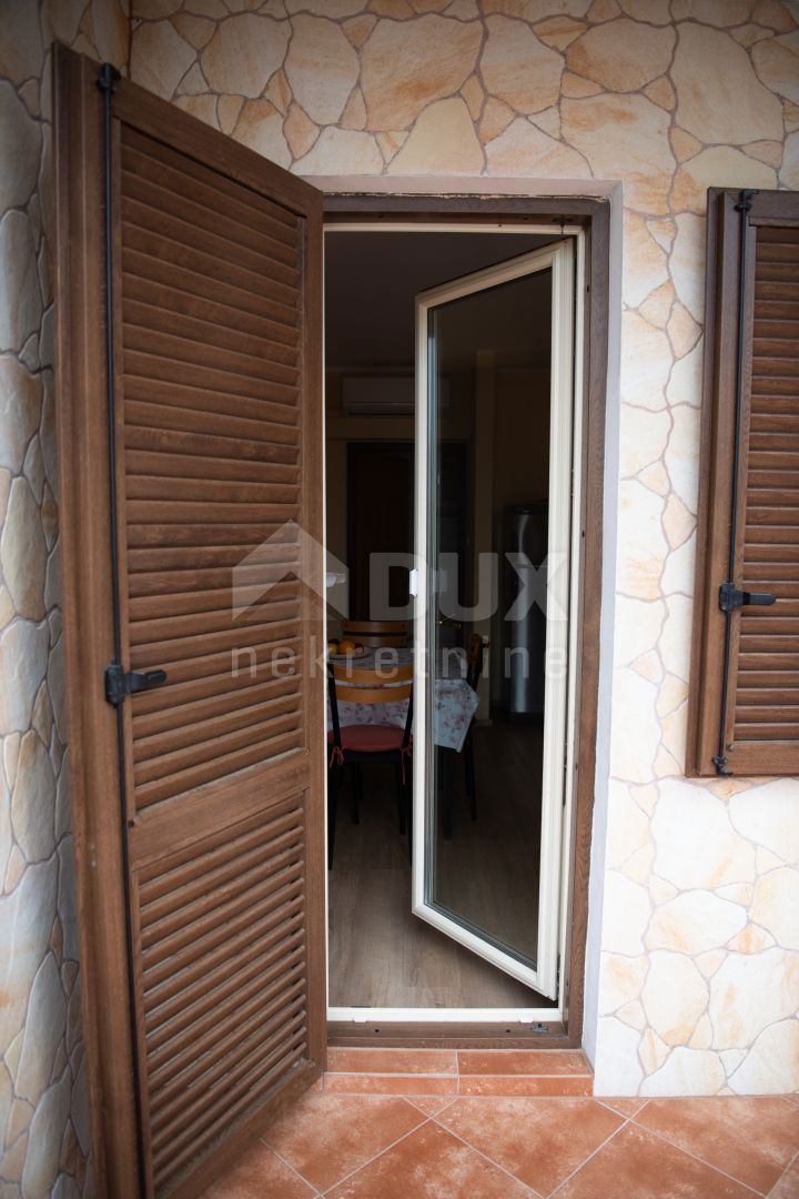 ISTRIA, PREMANTURA - casa con 2 appartamenti!