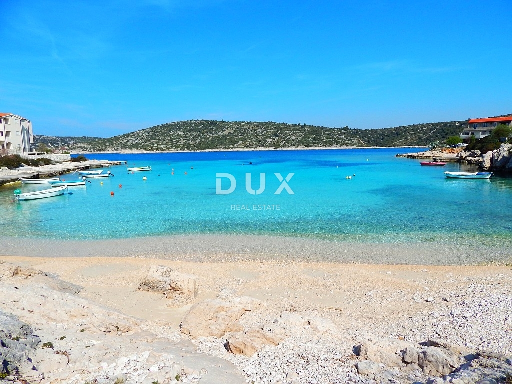 ROGOZNICA, KANICA - Bellissima casa con piscina vicino al mare