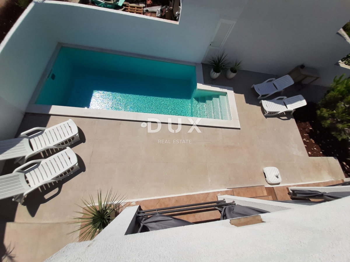 ROGOZNICA, KANICA - Bellissima casa con piscina vicino al mare