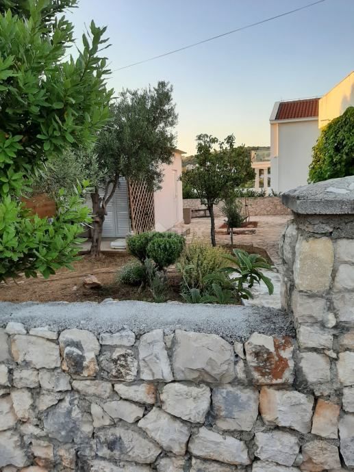 ŠIBENIK, ROGOZNICA - Casa vicino al mare