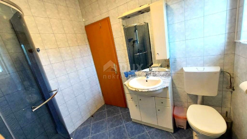 ISTRIA, MEDULINO Casa con cortile immersa nella natura vicino al mare 