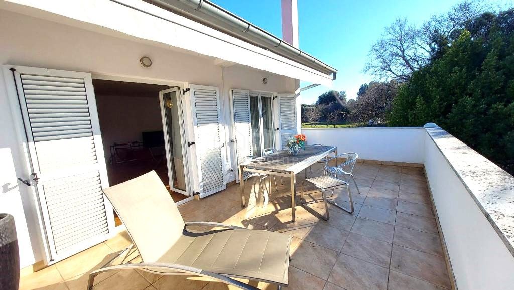 ISTRIA, MEDULINO Casa con cortile immersa nella natura vicino al mare 