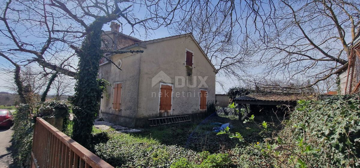 ISTRIA, PAZIN - Antica casa indipendente in pietra dalle potenzialità eccezionali