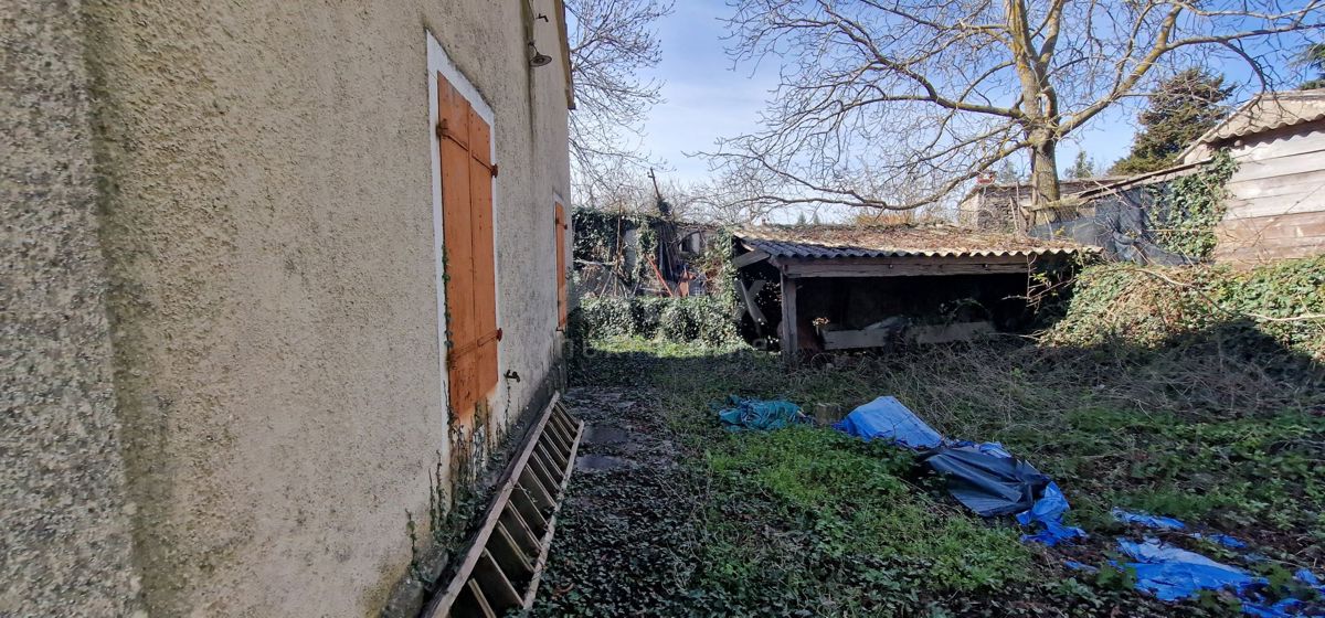 ISTRIA, PAZIN - Antica casa indipendente in pietra dalle potenzialità eccezionali