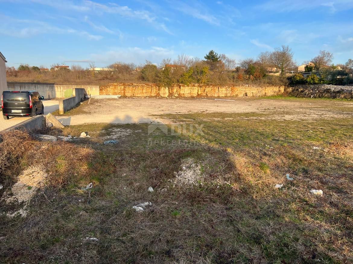 ISTRIA, KANFANAR - Terreno edificabile in ottima posizione