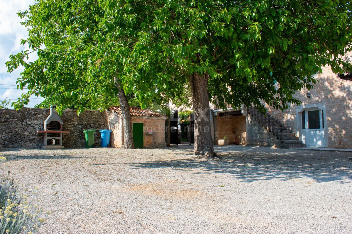 ISTRIA, ŽMINJ - Bellissima hacienda in pietra con piscina!