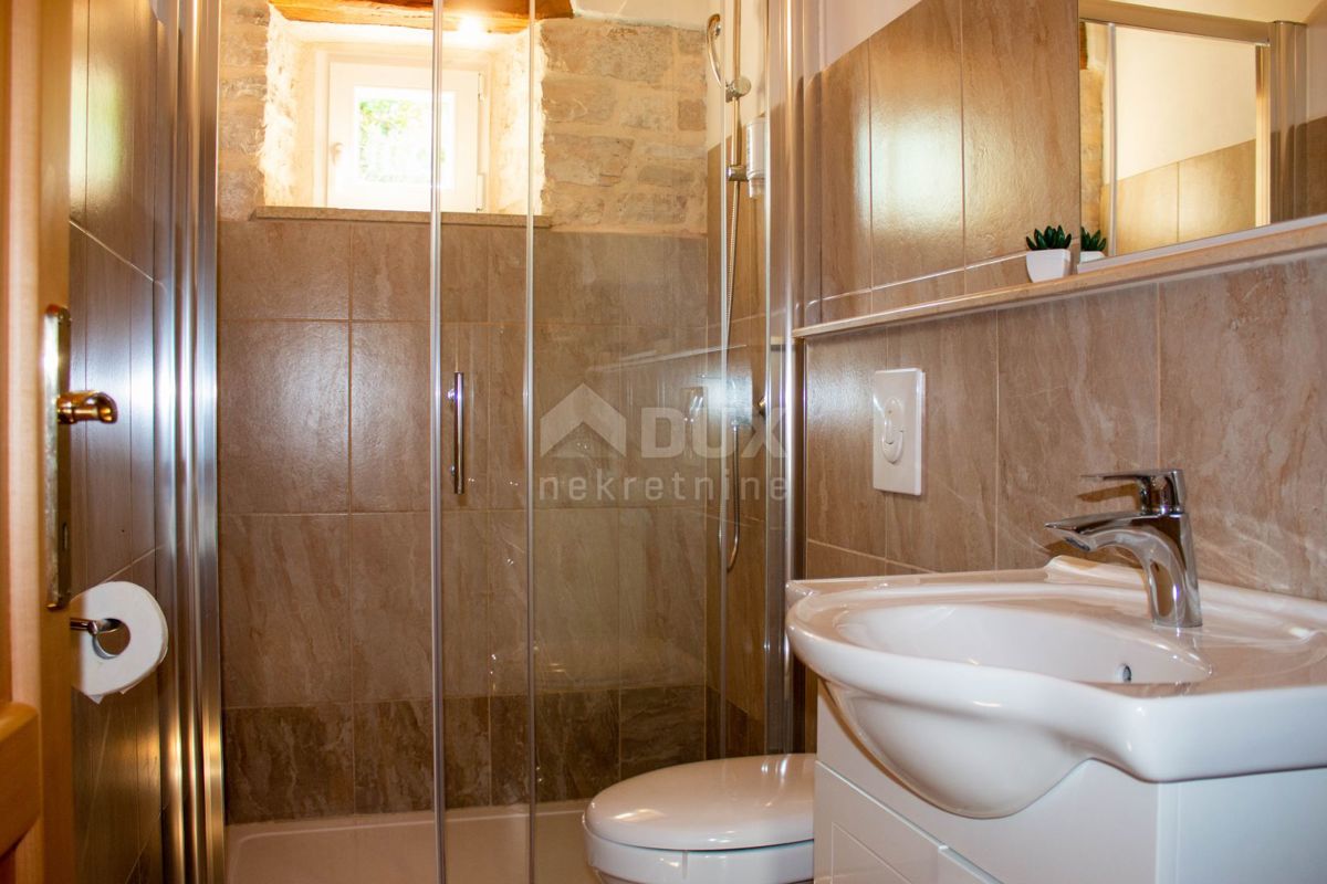 ISTRIA, ŽMINJ - Bellissima hacienda in pietra con piscina!