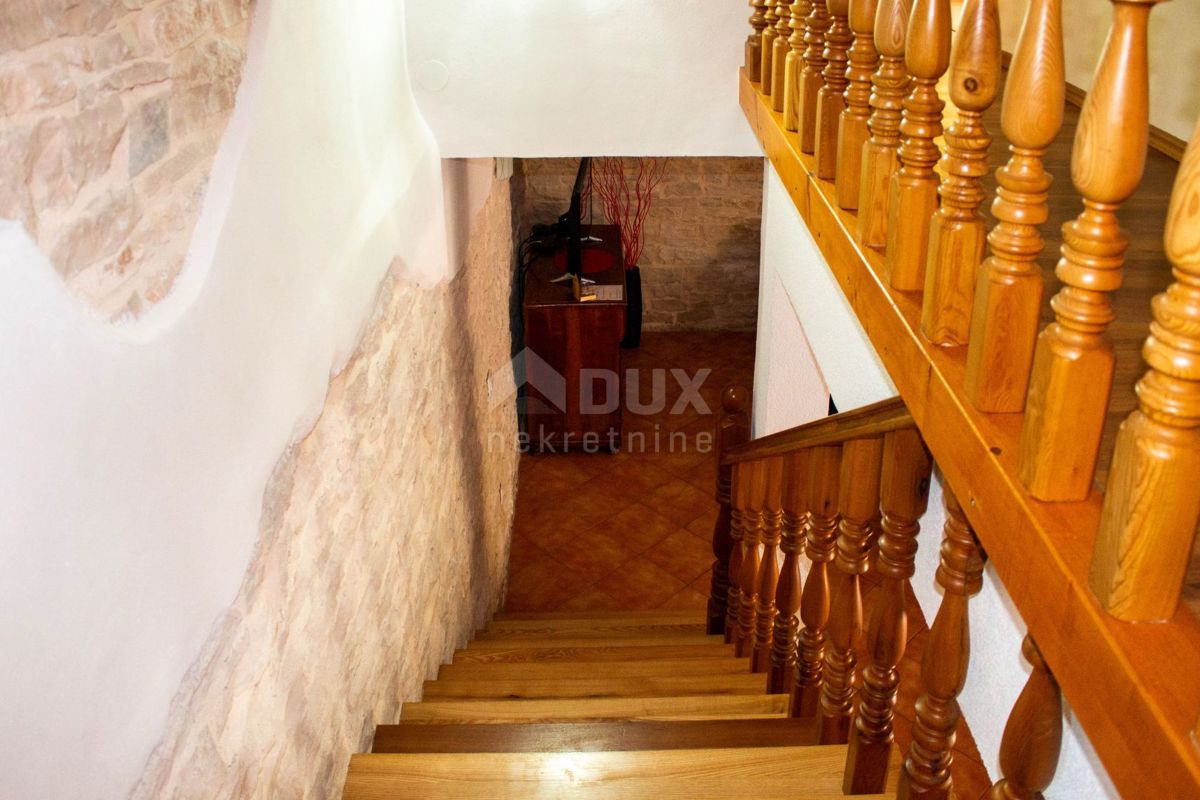 ISTRIA, ŽMINJ - Bellissima hacienda in pietra con piscina!