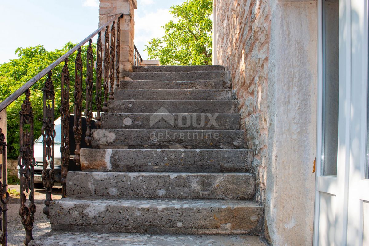 ISTRIA, ŽMINJ - Bellissima hacienda in pietra con piscina!