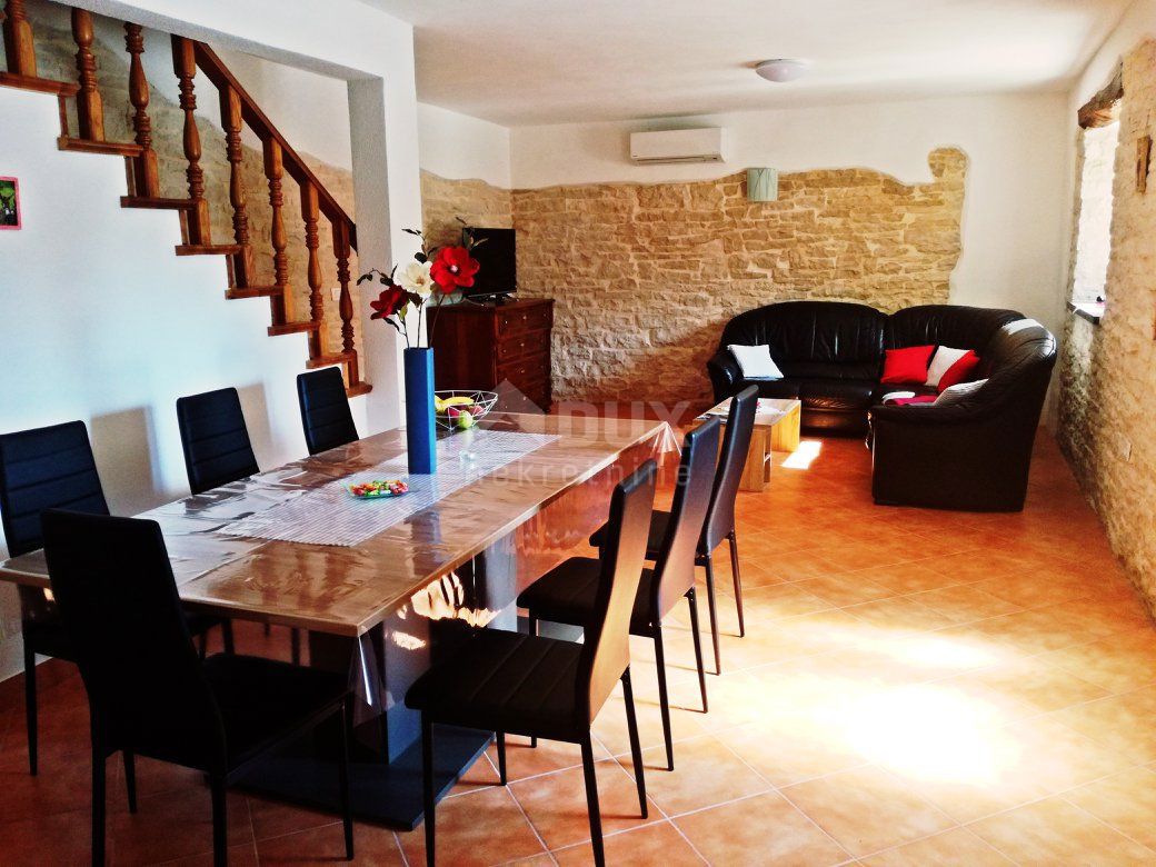 ISTRIA, ŽMINJ - Bellissima hacienda in pietra con piscina!