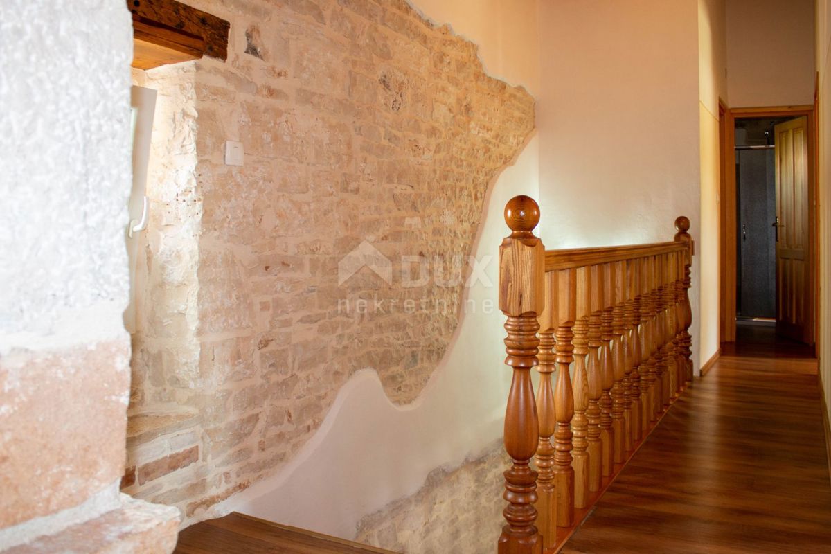 ISTRIA, ŽMINJ - Bellissima hacienda in pietra con piscina!