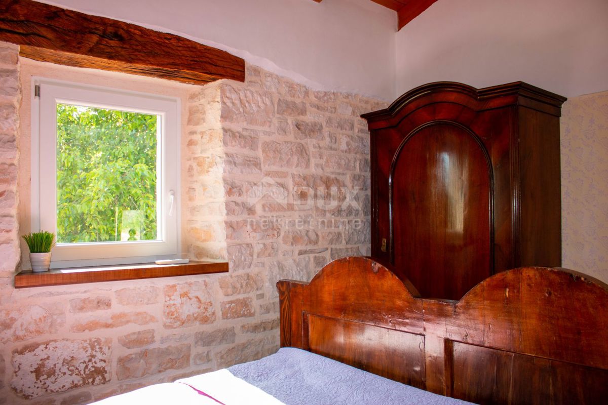 ISTRIA, ŽMINJ - Bellissima hacienda in pietra con piscina!