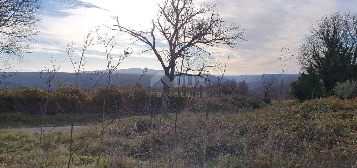 ISTRIA, BARBAN - Terreno con concessione edilizia valida e utenze pagate, bellissima vista fino al mare