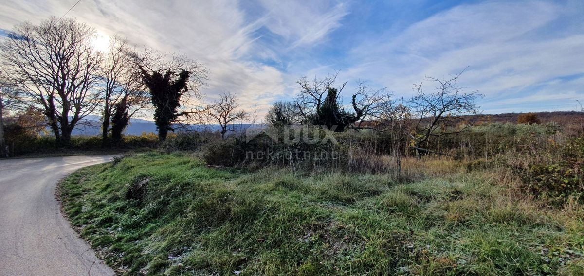 ISTRIA, BARBAN - Terreno con concessione edilizia valida e utenze pagate, bellissima vista fino al mare