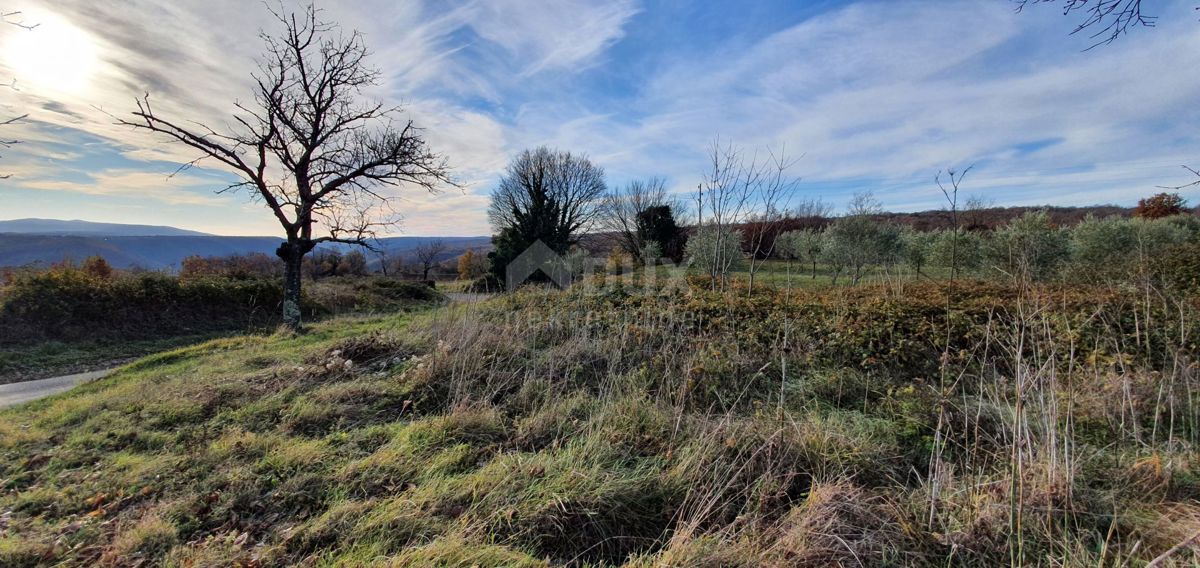 ISTRIA, BARBAN - Terreno con concessione edilizia valida e utenze pagate, bellissima vista fino al mare