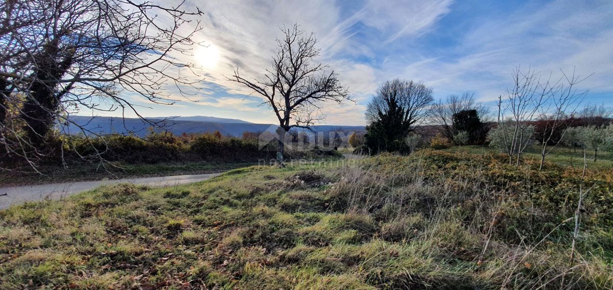 ISTRIA, BARBAN - Terreno con concessione edilizia valida e utenze pagate, bellissima vista fino al mare