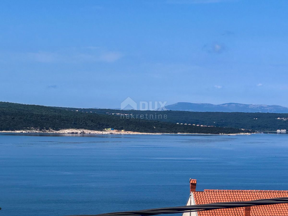 CRIKVENICA - Appartamento diviso in due appartamenti con bellissima vista sul mare. BOX AUTO!