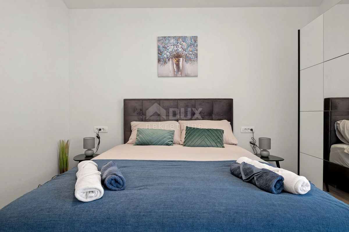 ISTRIA, LABIN - Casa con piscina ai margini del paese