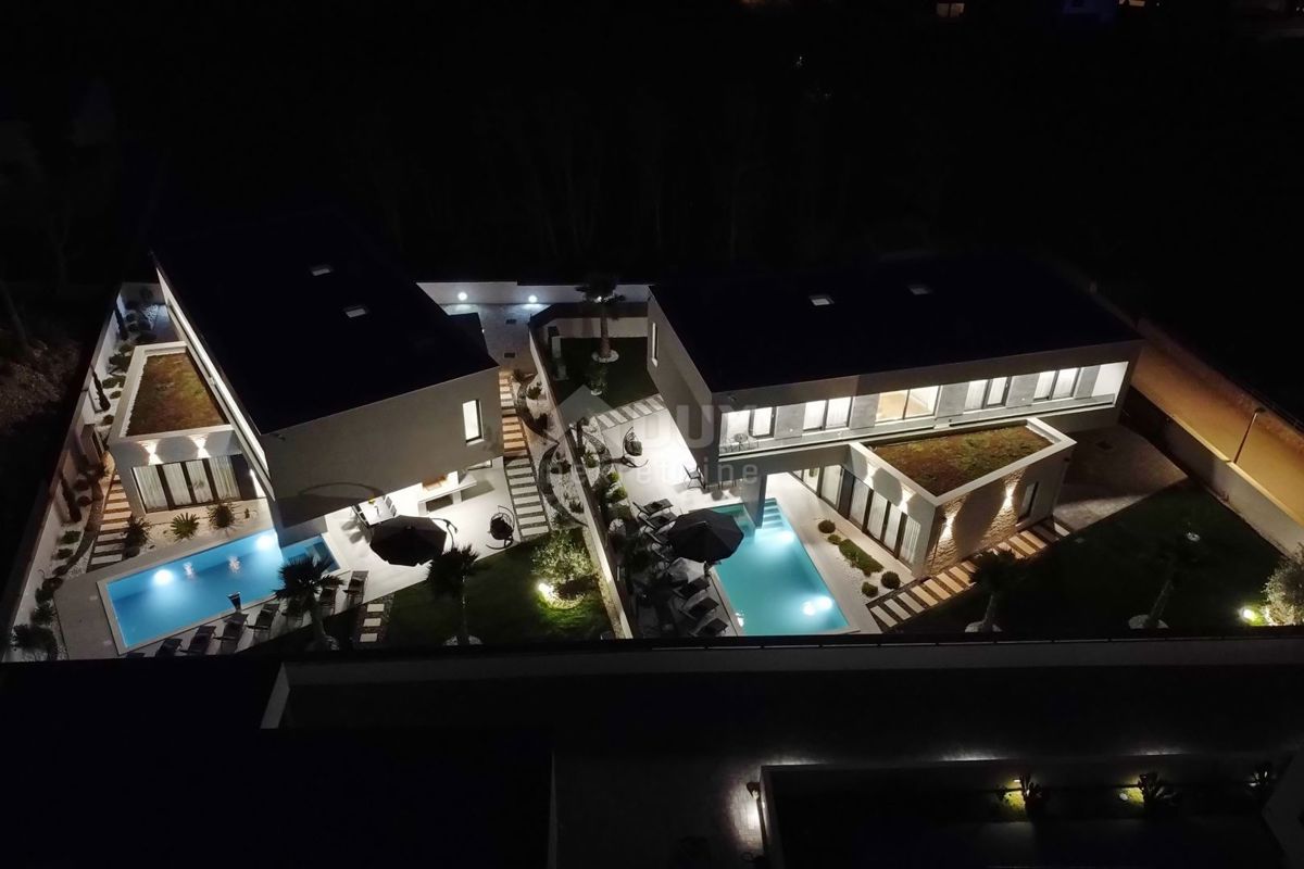 ZADAR, ZATON - Scopri la tua nuova casa da sogno in una villa di lusso vicino al mare a Zaton