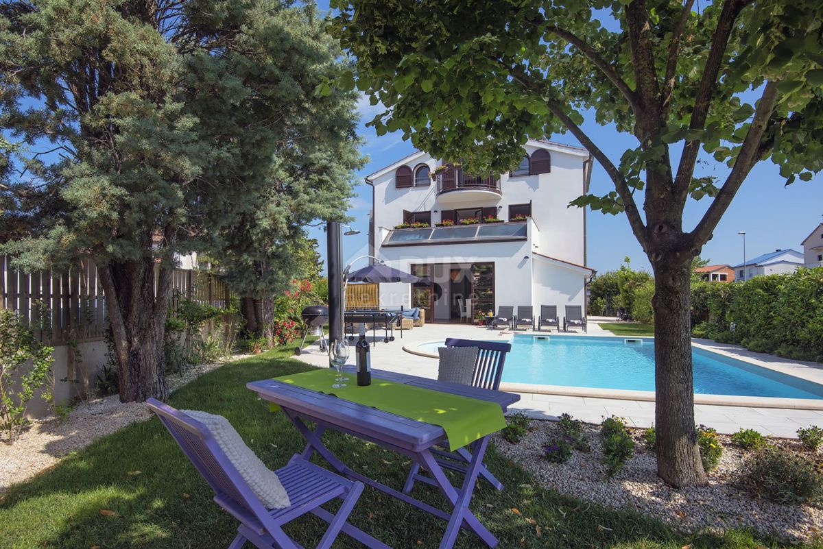 ISTRIA, FAŽANA - Esclusiva villa duplex a 300 metri dalla spiaggia