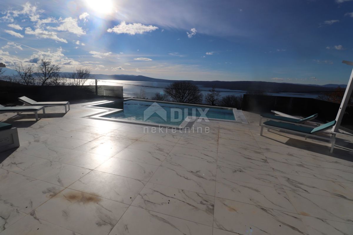 CRIKVENICA - Impressionante villa moderna con piscina!